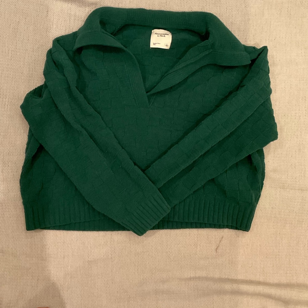 ABERCROMBIE CABLE NOTCH NECK SWEATER GREEN
